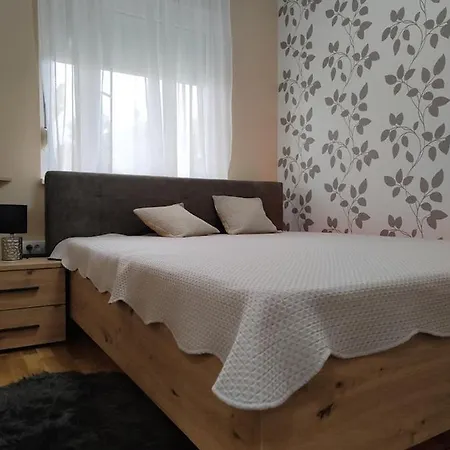 Espresso Sa Parkingom