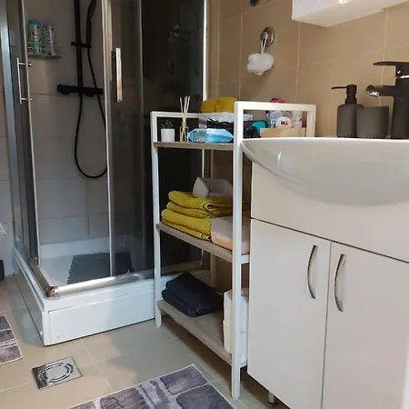 Espresso Sa Parkingom